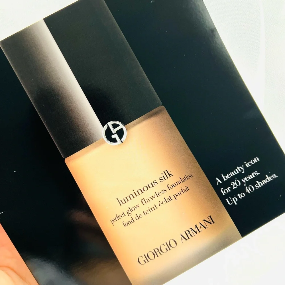 5 for 25⚡️Armani Luminous Silk Perfect Glow Flawless Foundation Sample Quad